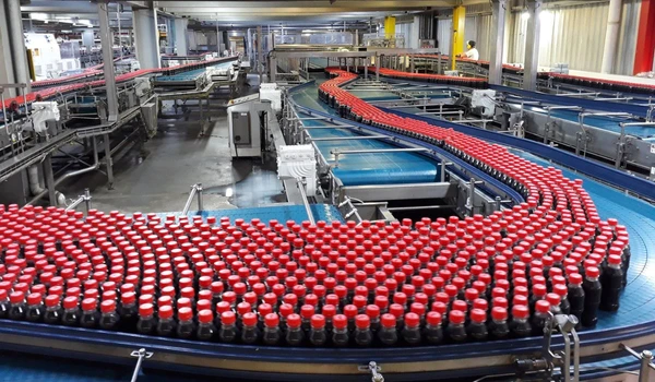 Imagem ilustrativa da imagem Coca-Cola abre vagas para capacitação de jovens em vulnerabilidade