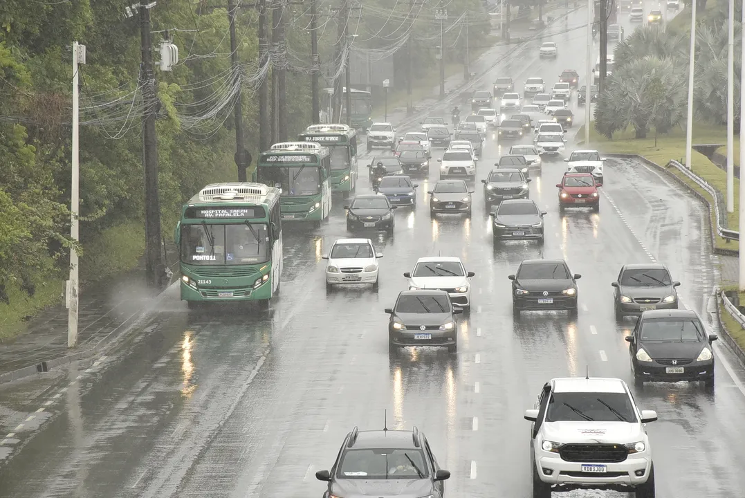 Chuva em Salvador deve persistir até a próxima semana