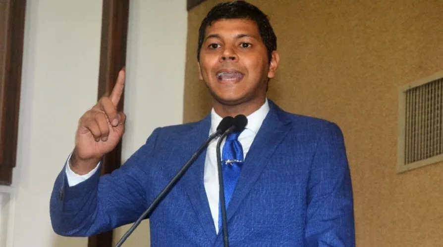 Deputado estadual Diego Castro (PL) anunciou que vai levar caso à Comissão de Defesa do Consumidor