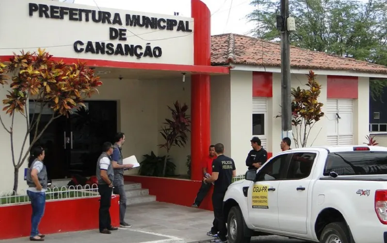 Acusação descreve existência de organização criminosa dividida em núcleos administrativos e empresariais