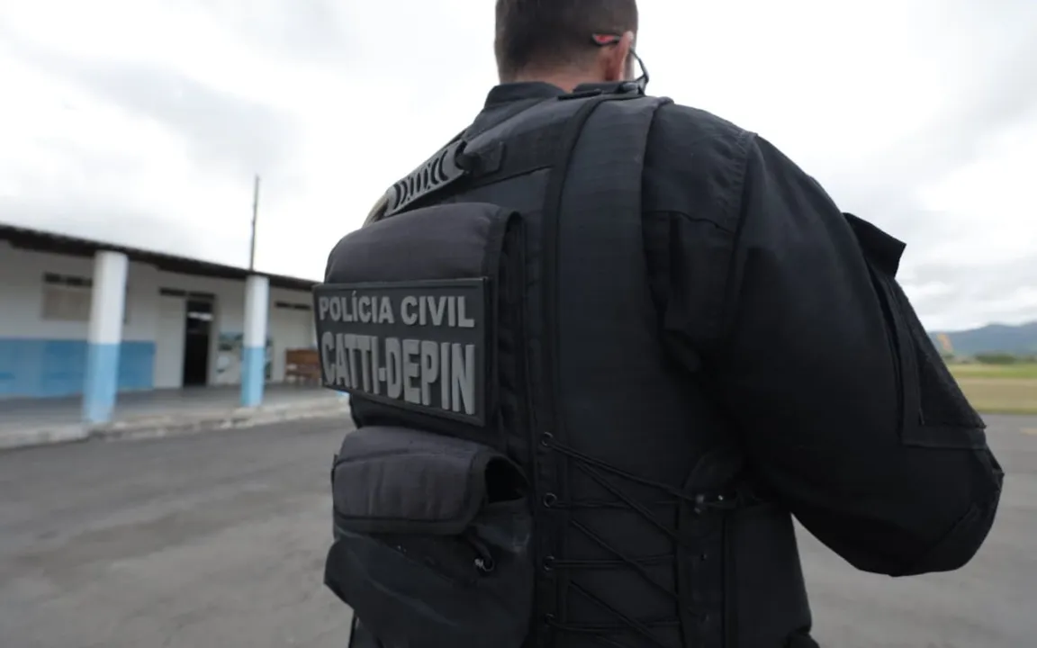 O homem responderá pelo crime cometido em 2022