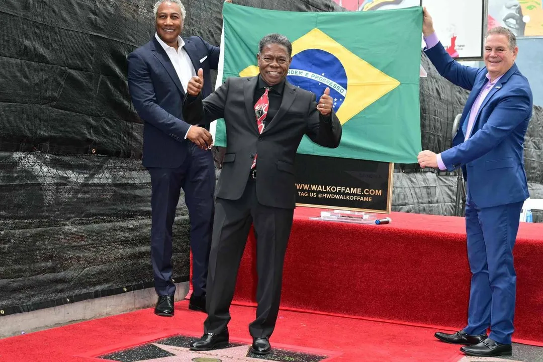 Homenagem aconteceu na tarde de quarta-feira sua, 13