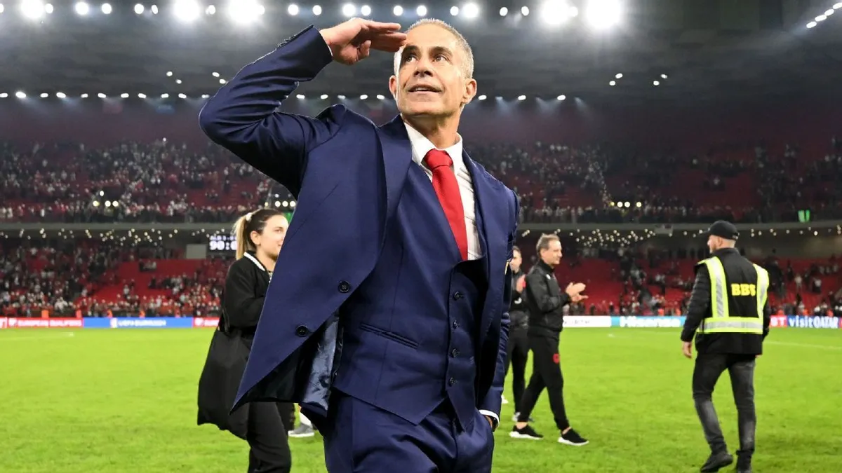 Sylvinho pela Albânia