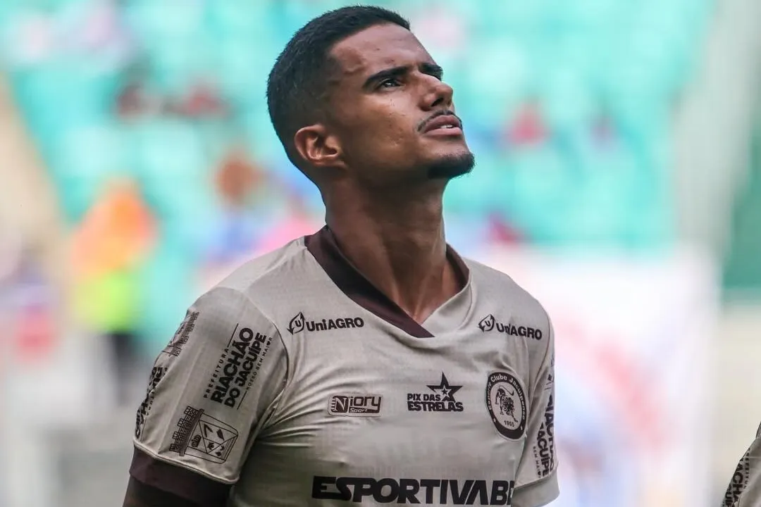 JP Talisca em campo pela Jacuipense