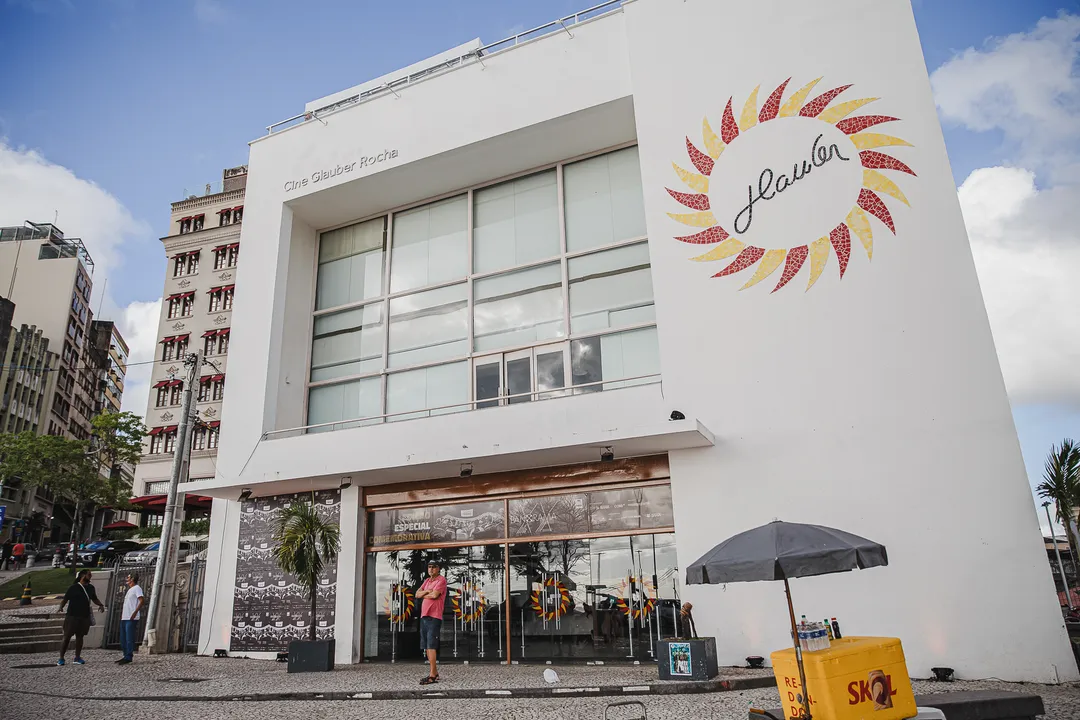 Saladearte e Cine Glauber Rocha têm programação especial
