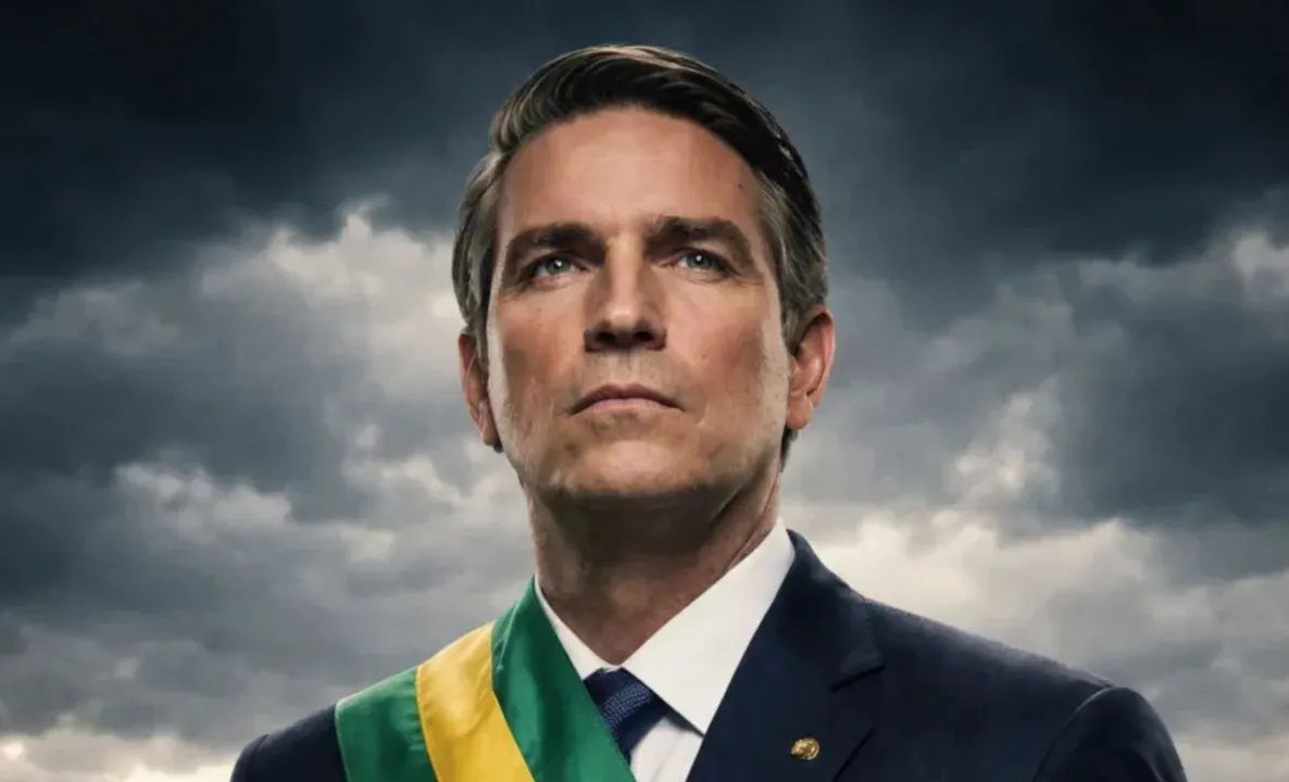 Imagem ilustrativa da imagem 'Dark Horse' repete fórmula de transformar presidentes em heróis
