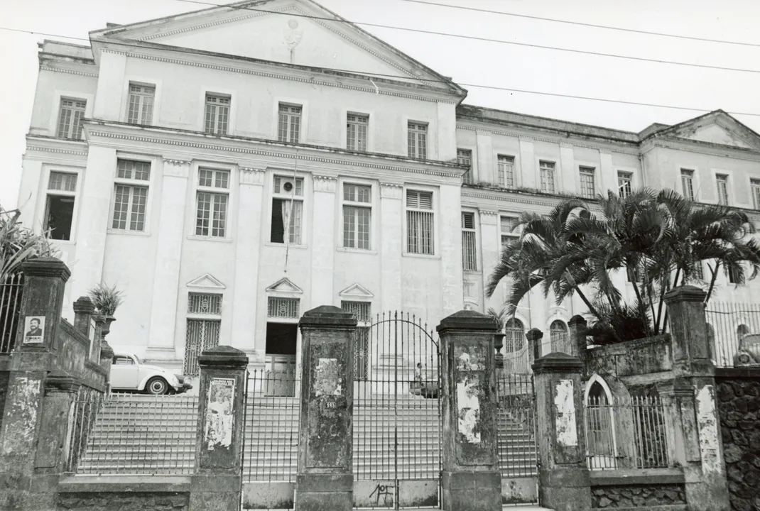 Colégio Antônio Vieira foi fundado em 1911 pelos jesuítas no Garcia