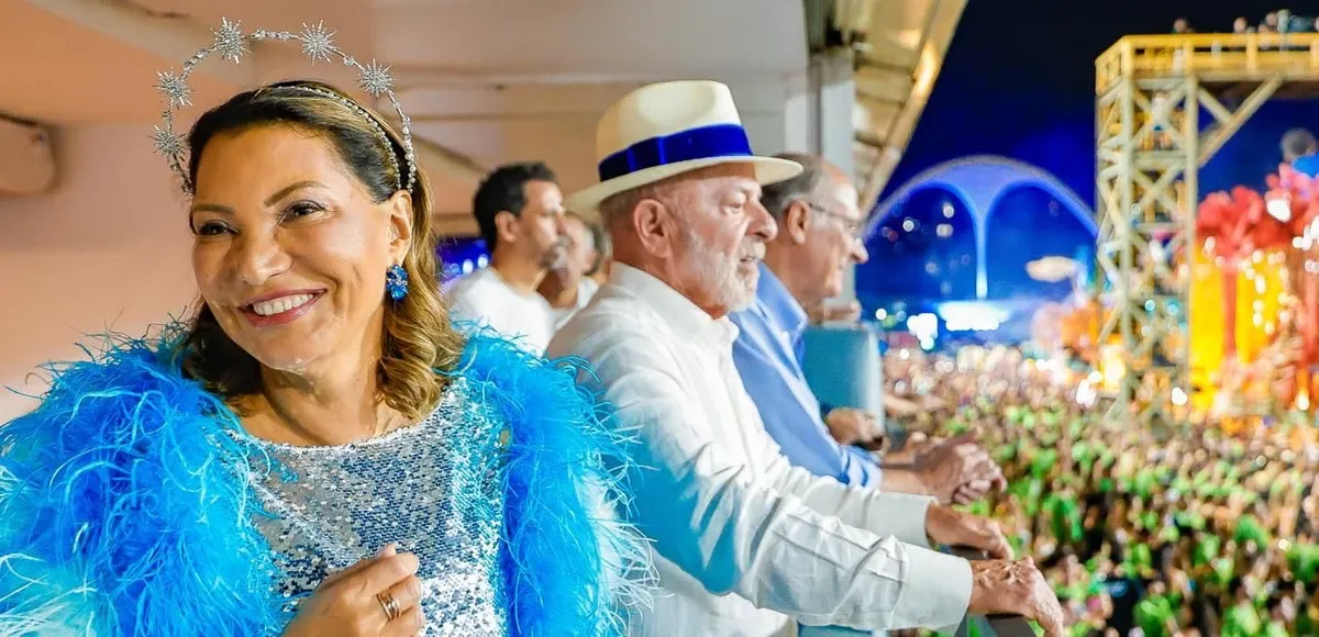 Janja durante desfile da escola de samba na Sapucaí
