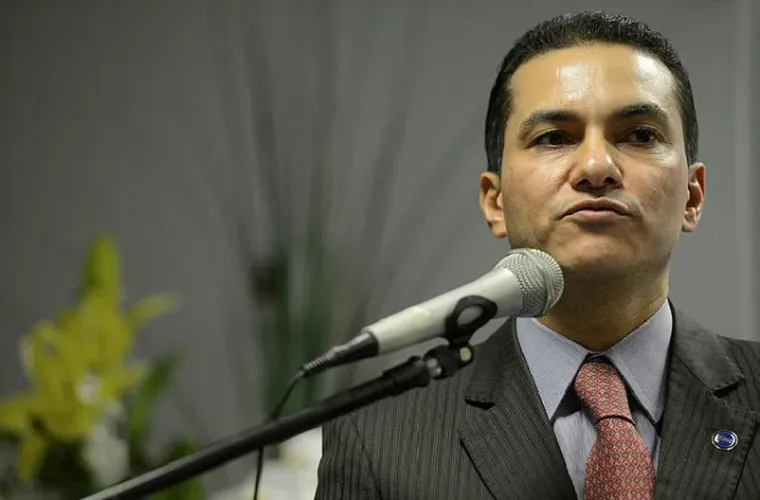 Marcos Pereira defende que tema seja tratado com cautela