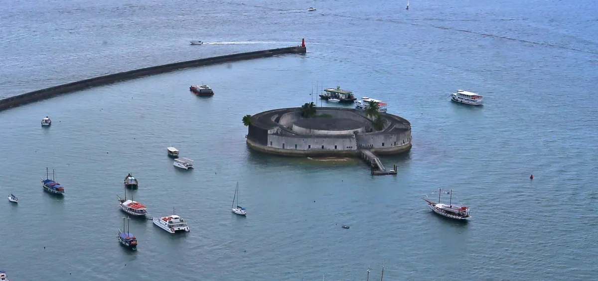 O Forte de São Marcelo é conhecido por seu formato circular e único no país
