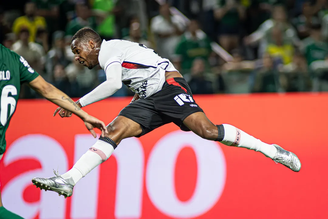 Dudu marcou seu primeiro gol pelo Vitória em 2026