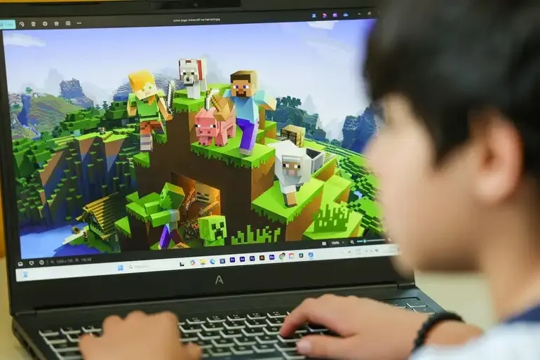 ECA Digital muda regras para crianças e adolescentes na internet