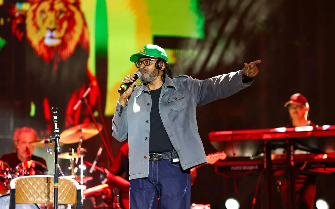 Edson Gomes durante o Festival Virada Salvador