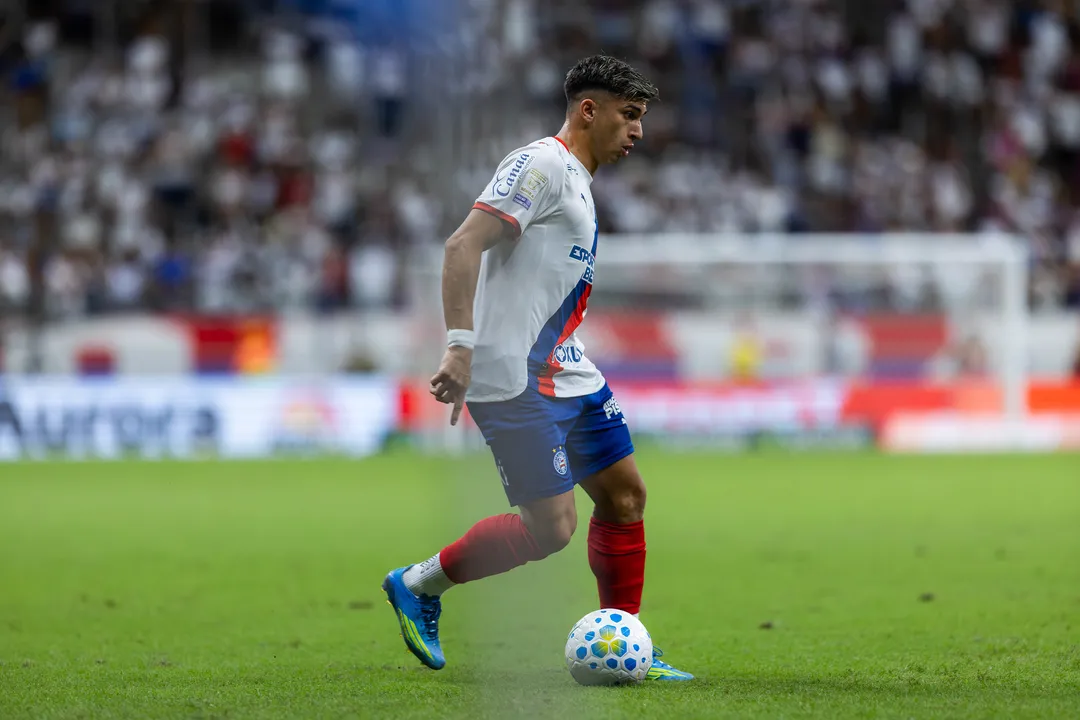 Argentino marcou contra o Grêmio, recebeu elogios de Rogério Ceni e tem melhores números ofensivos entre os pontas do elenco