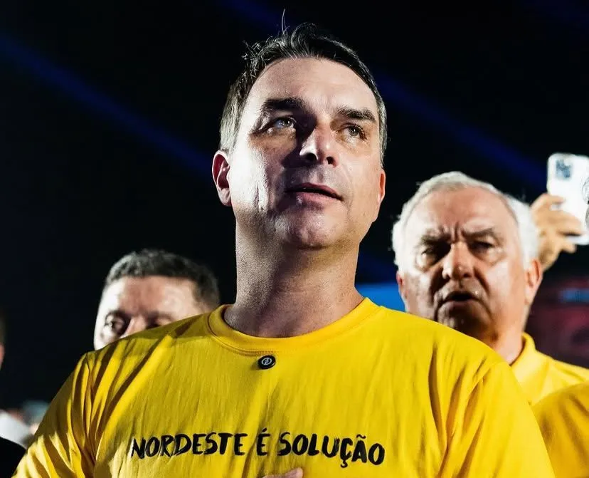 Flávio Bolsonaro em agenda em Natal