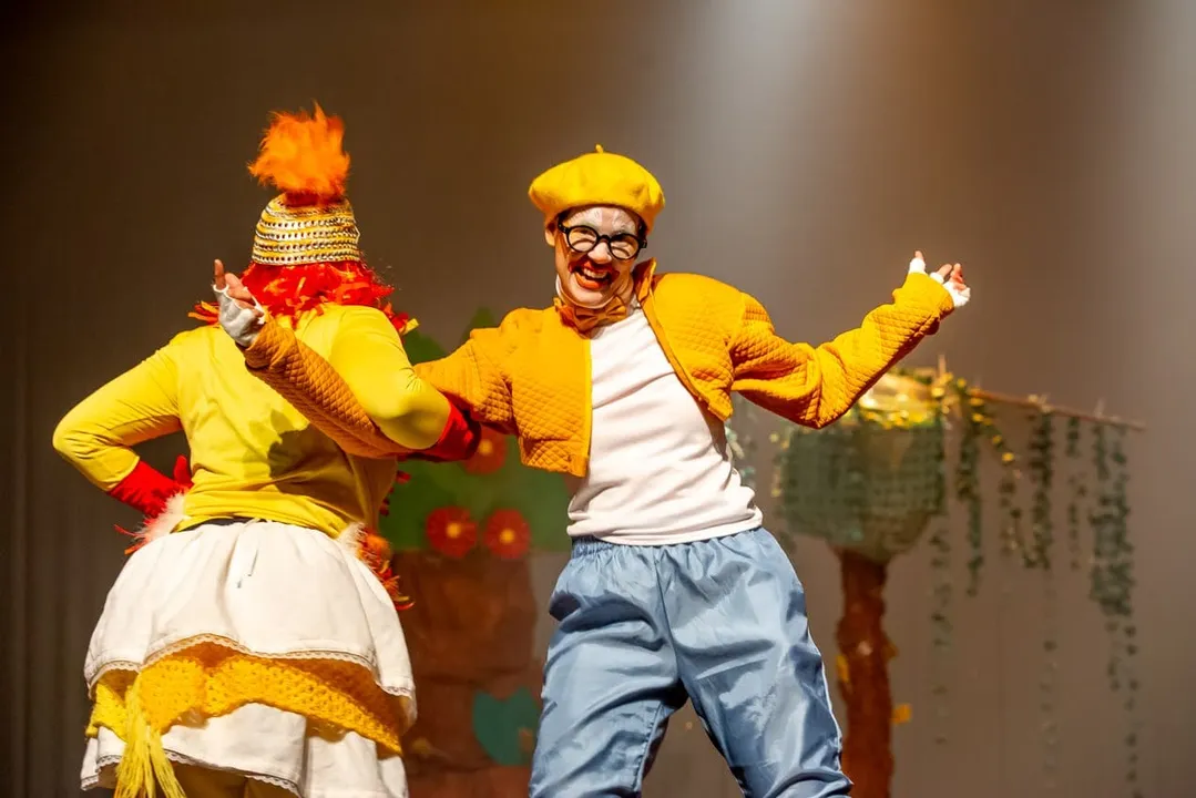 Montagem propõe uma experiência imersiva voltada para as infâncias