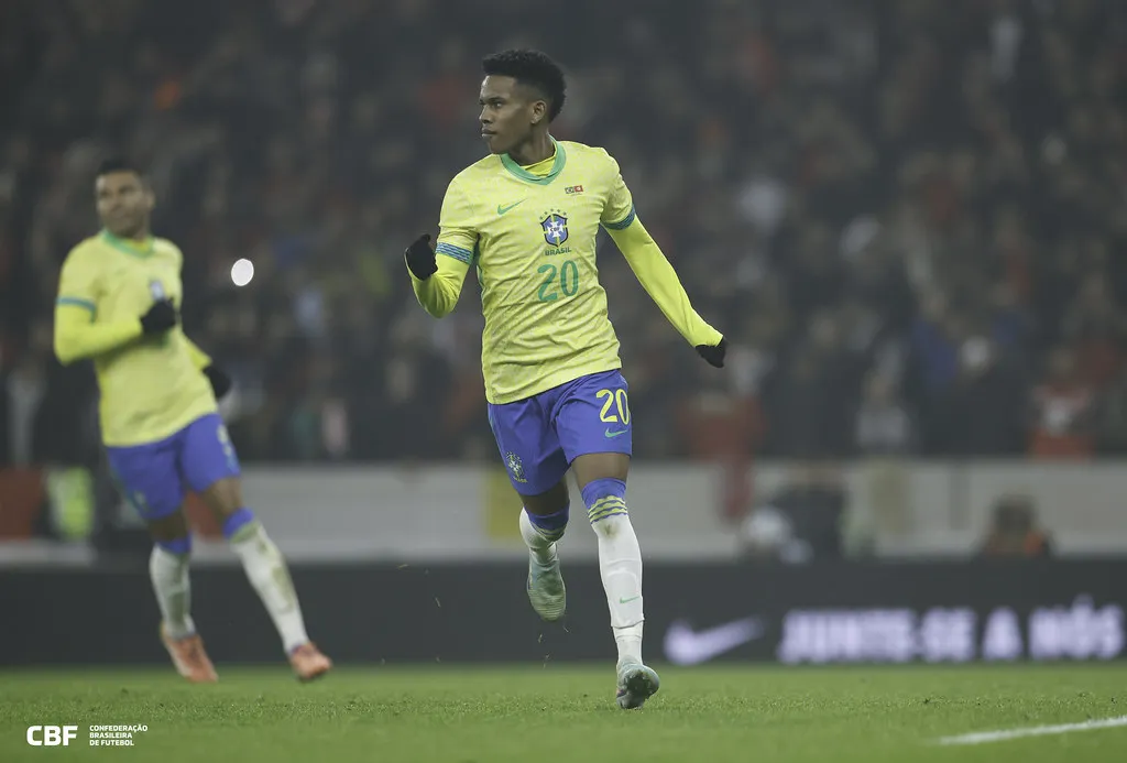 Estêvão pela Seleção Brasileira
