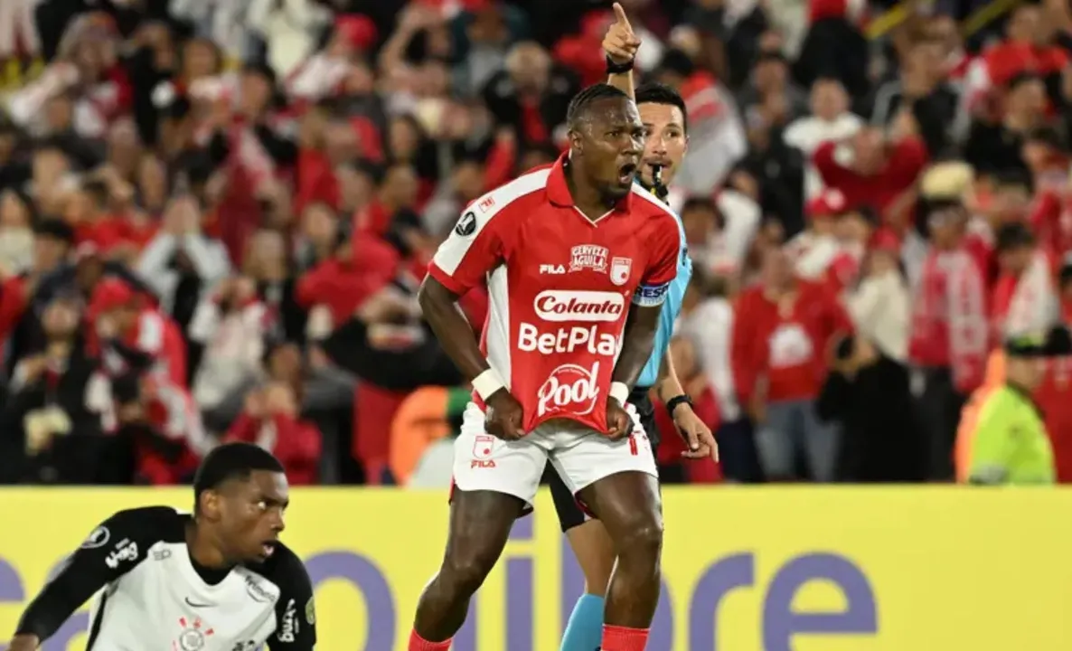 Hugo Rodallega, atacante do Santa Fe-COL