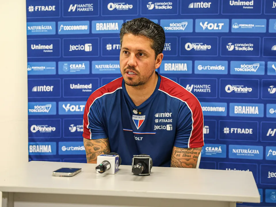 Thiago Carpini, técnico do Fortaleza