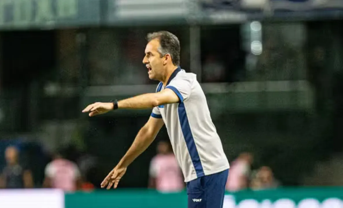 Léo Condé, técnico do Remo