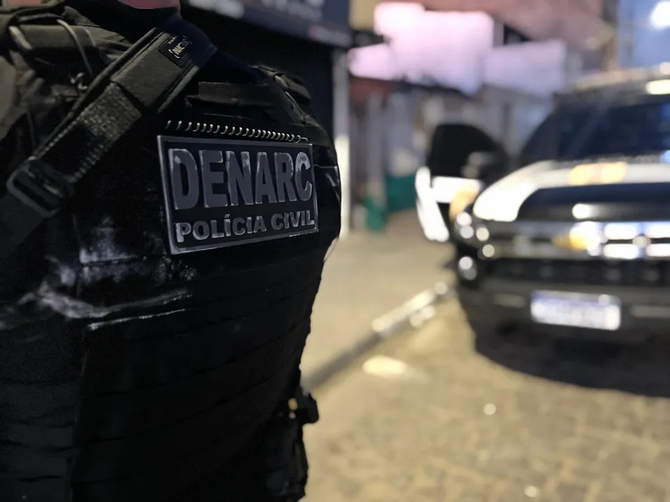 Imagem ilustrativa da imagem Execuções e tráfico: grupo criminoso é alvo da Polícia Civil na Bahia