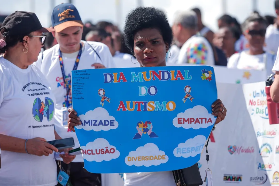 Caminha por inclusão do autismo