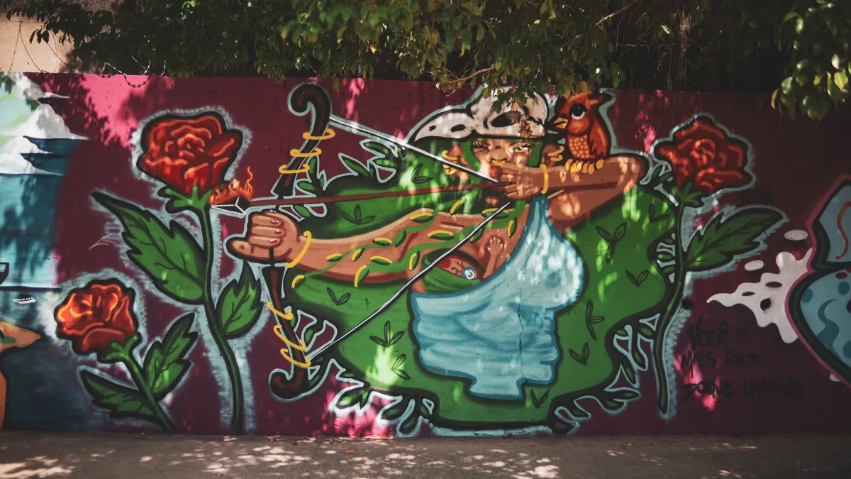 Evento reúne mais de 100 artistas e celebra arte urbana