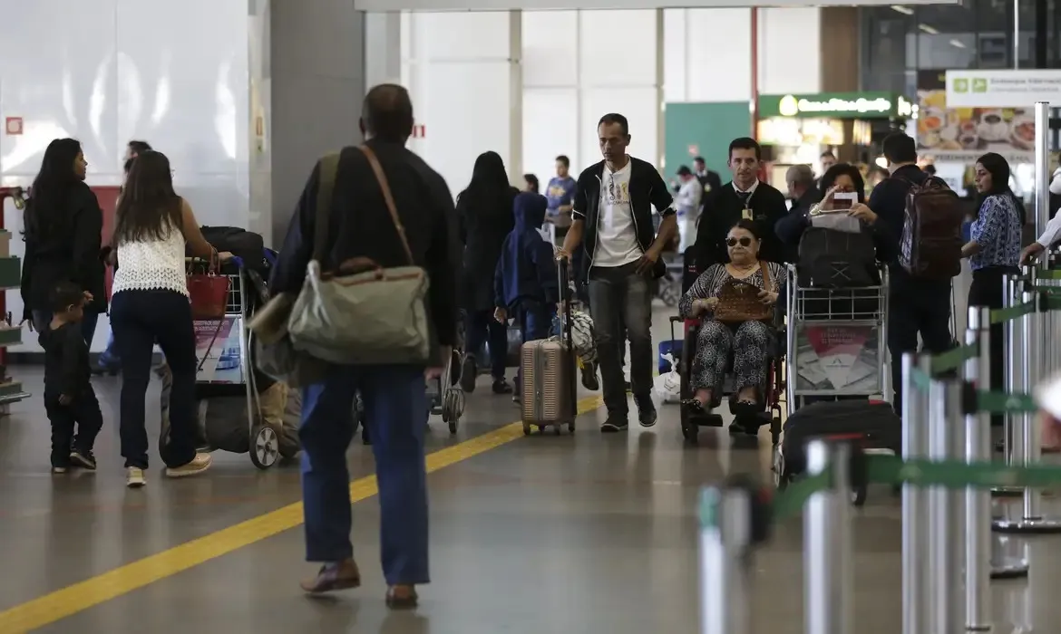 Brasil e China derrubam exigência de visto para turistas