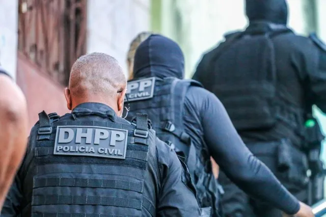 Imagem ilustrativa da imagem Casal suspeito de duplo homicídio é preso em Itapuã em desdobramentos