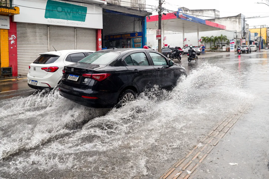 Chuvas moderadas a fortes devem marcar os próximos dias em Salvador
