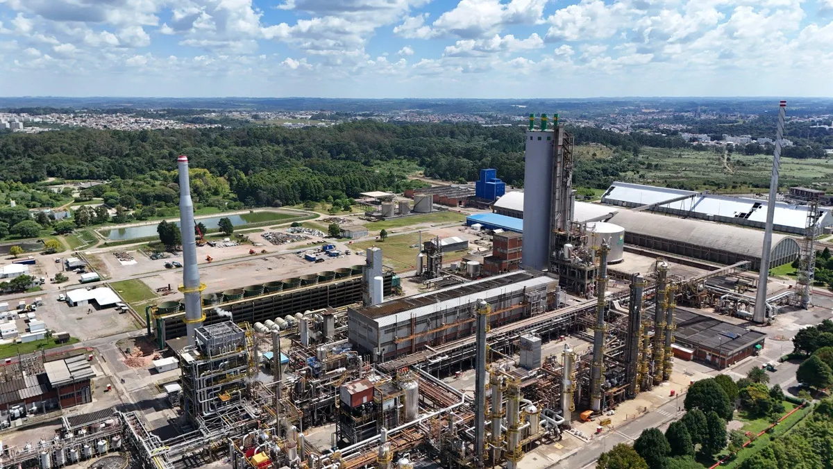 O início da produção representa uma etapa estratégica para a unidade que esteve hibernada desde 2020