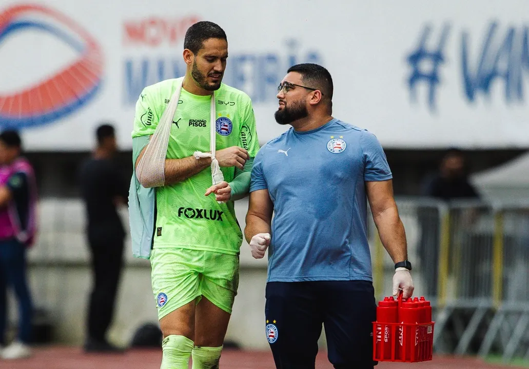 Ronaldo saiu lesionado em jogo do Bahia contra o Remo