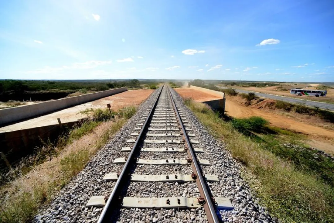 Universidade espanhola vai fazer estudo de viabilidade para reativação da ferrovia Salvador-Juazeiro.