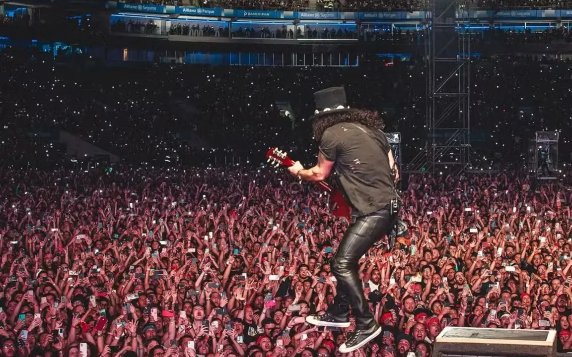 A banda Guns N’ Roses se apresenta nesta quarta-feira, 15, em Salvador