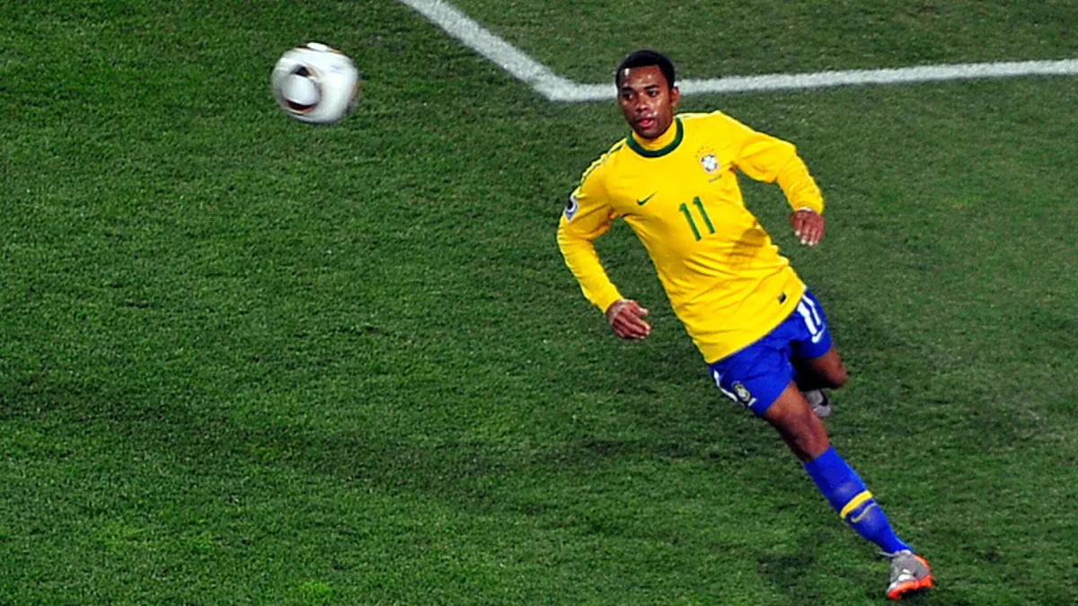 Robinho cumpre pena após ser condenado por estupro