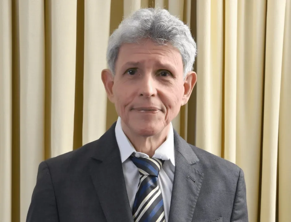 O imortal Carlos Ribeiro