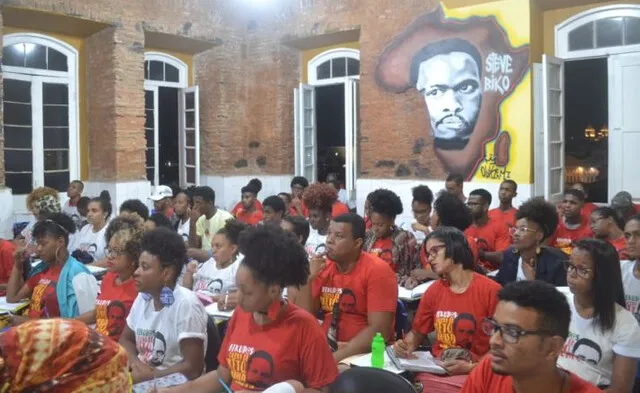 A "Turma Milton Santos" oferece 75 vagas destinadas a pessoas autodeclaradas negras