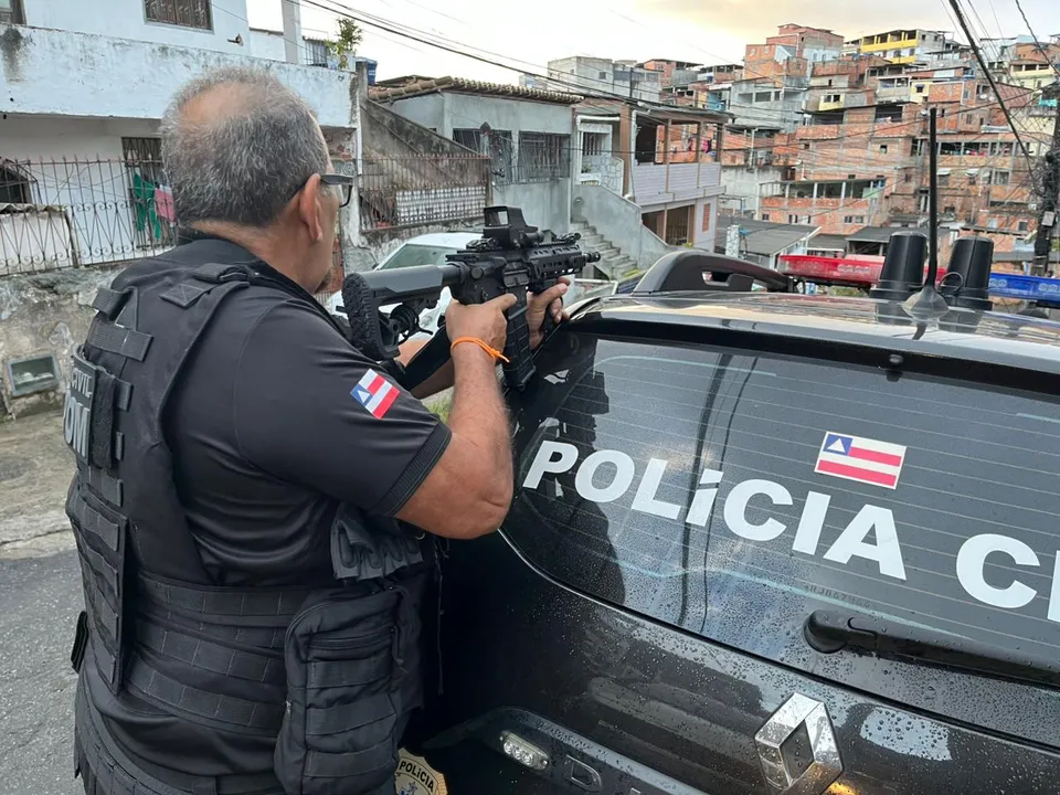 Mandados foram cumpridos no bairro da Engomadeira