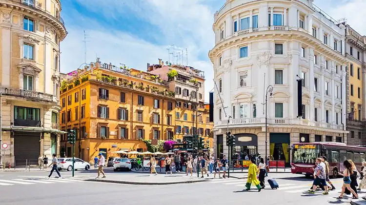 Principal atrativo atual é a dispensa temporária da revalidação imediata do diploma