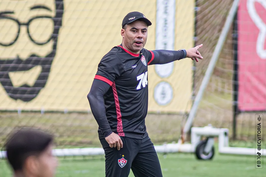 Jair Ventura pelo Vitória