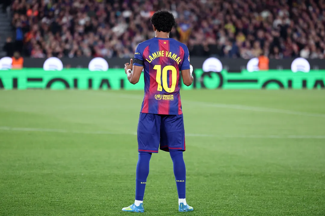Lamine Yamal em campo pelo Barcelona