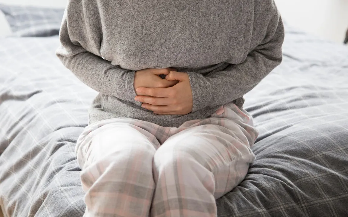 A jovem está realizando o tratamento da doença