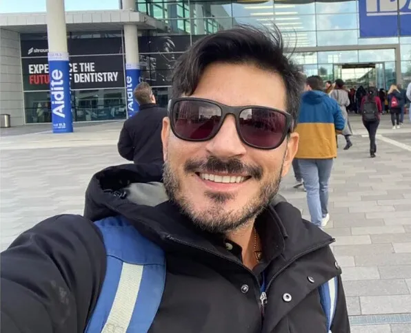 Dentista Gustavo Garrido Gesteira