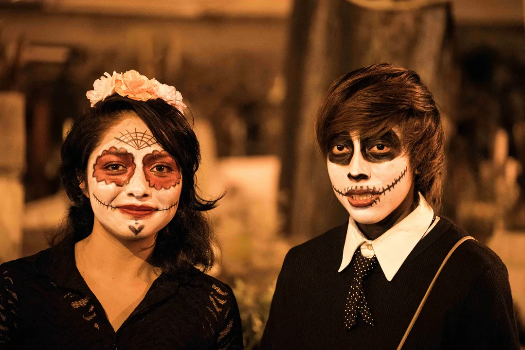 Fotógrafa baiana celebra 10 anos de imersão no México com lançamento de livro sobre o Dia dos Mortos