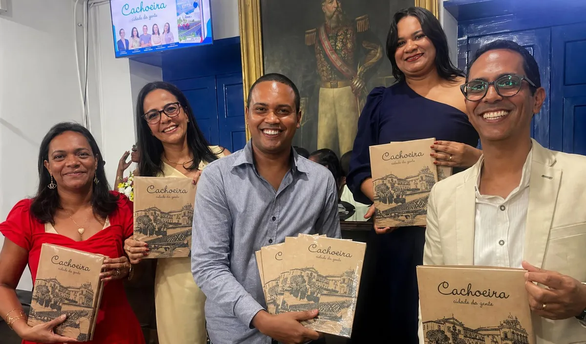 Autores do livro didático "Cachoeira Cidade da Gente: Estudos Regionais”