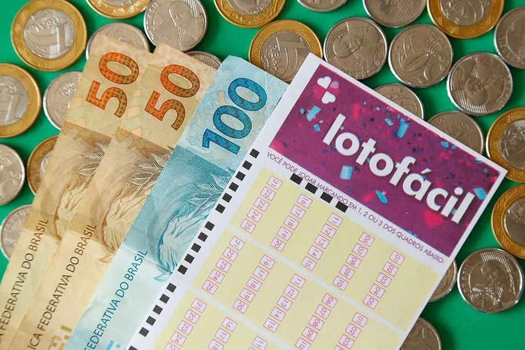 Imagem ilustrativa da imagem Lotofácil sorteia R$ 2 milhões nesta segunda-feira; confira resultado