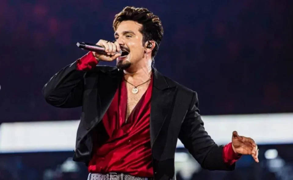 Luan Santana anuncia show em Salvador