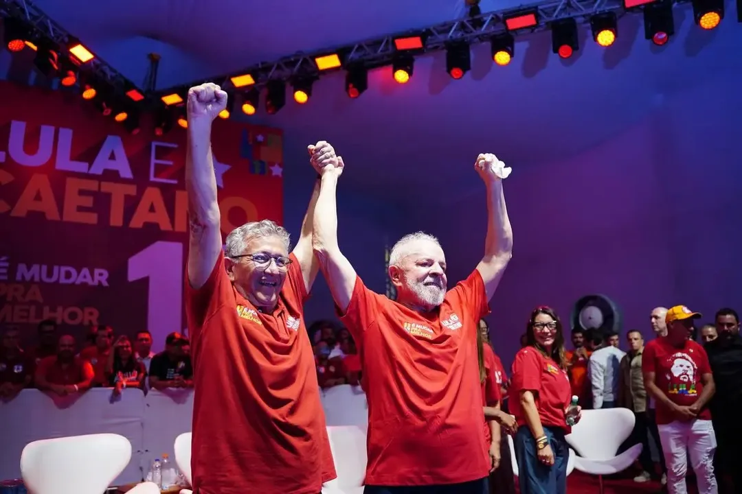 Luiz Caetano e Lula devem cumprir agenda juntos em Camaçari.