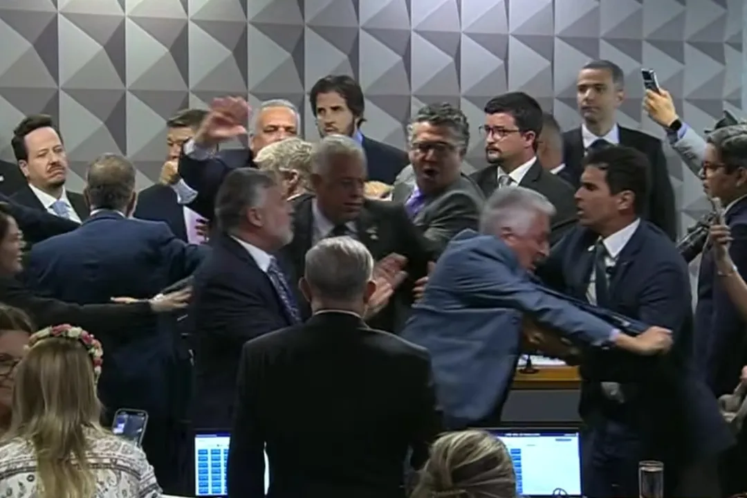 Confusão fez com que sessão da CPMI do INSS pode