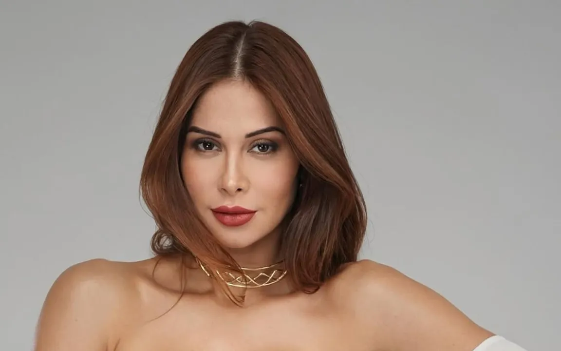 A famosa está tratando o caso